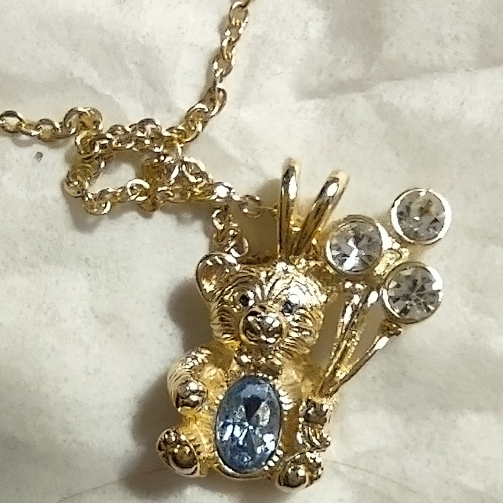 DM99 Gold Teddy Bear Pendant